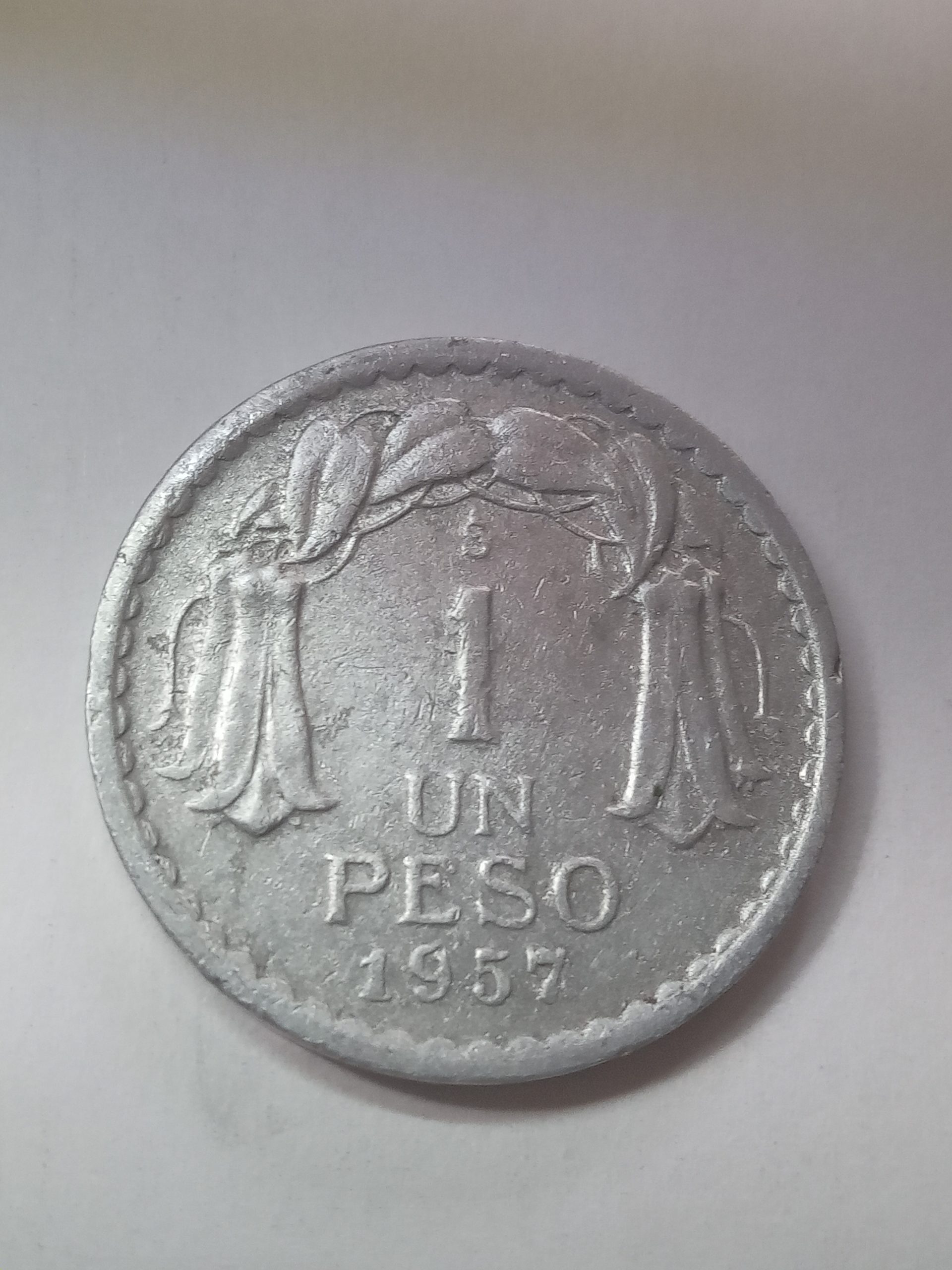 4 монеты по 1 peso Чили, 1954 год, 1955 год, 1956 год, 1957 год.